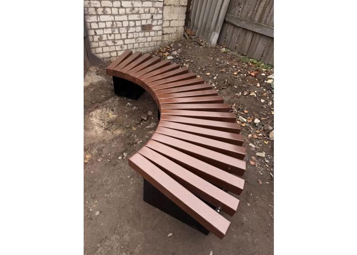 Металлическая скамейка 