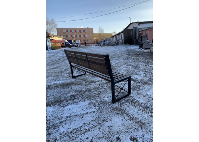 Металлическая скамейка 