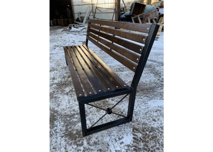 Металлическая скамейка 