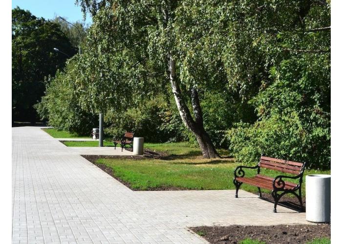 Чугунная скамейка 