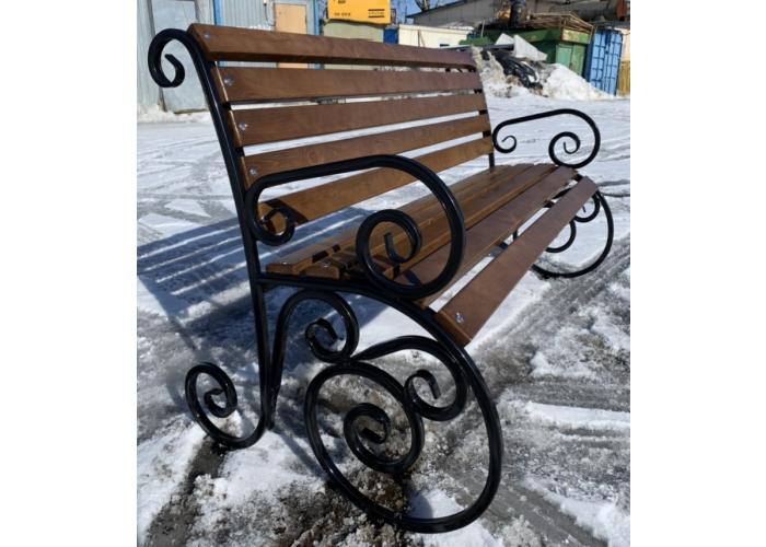 Металлическая скамейка 